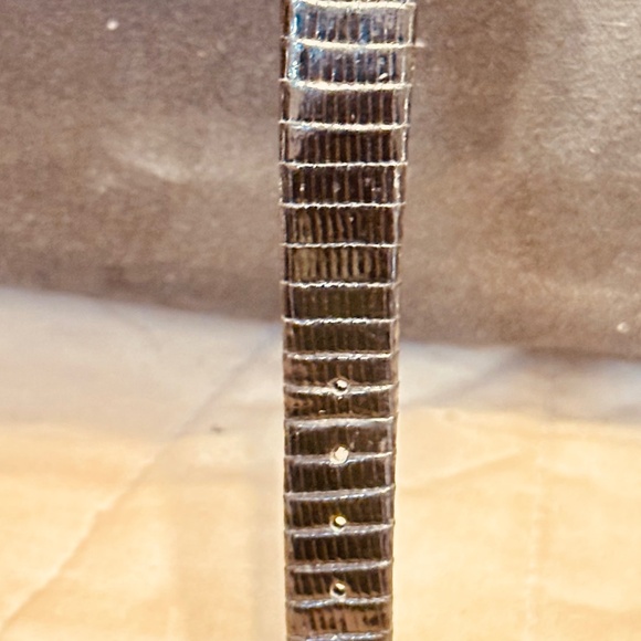 Bulova Accutron Quartz Watch President’s Award Diamond Accent Speidel Gen Lizard main image 5